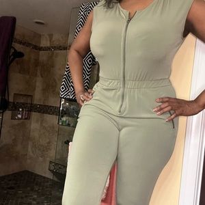 Guess jumpsuit. Super sexy excellent condition